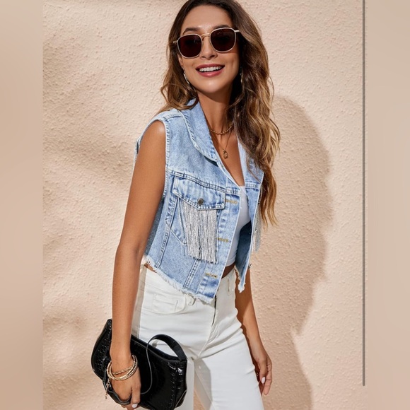 Fringe Denim Sleeveless Button Down Frayed Distressed Tassel Crop Jean Vest - Picture 5 of 7